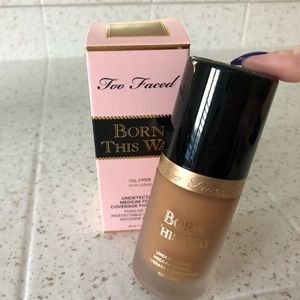 Too Faced Born This Way Foundation - MOCHA